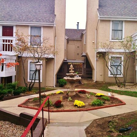 Affordable Suites Of America Grand Rapids Kentwood Bagian luar foto