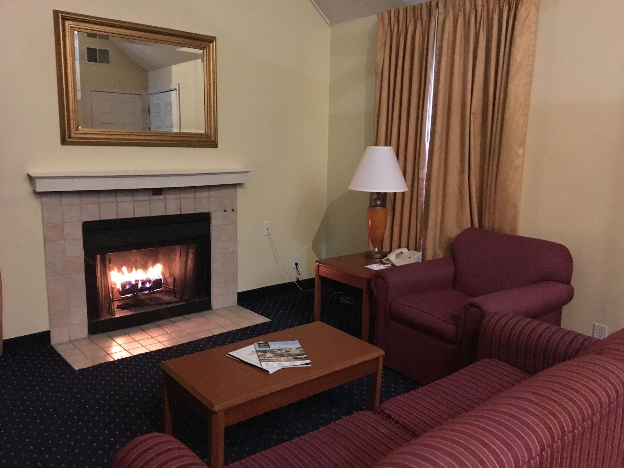 Affordable Suites Of America Grand Rapids Kentwood Bagian luar foto