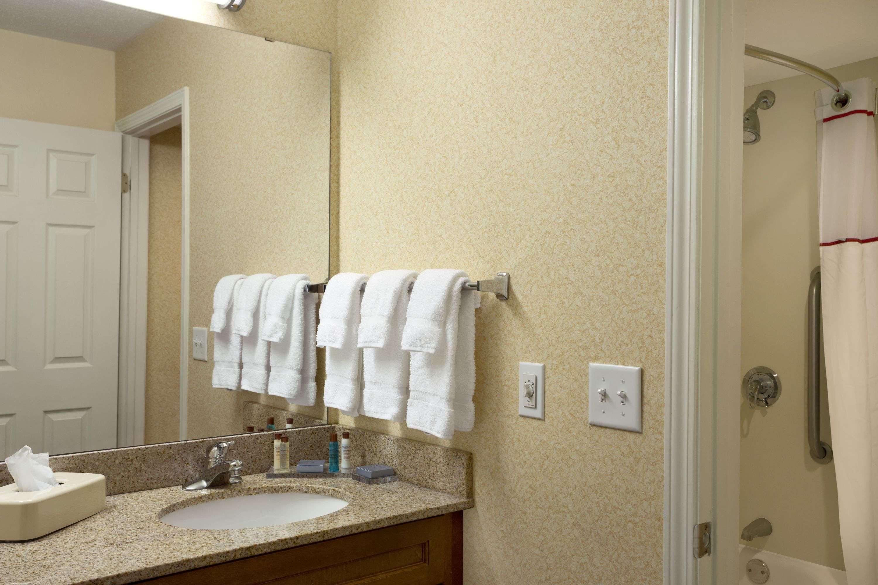 Affordable Suites Of America Grand Rapids Kentwood Bagian luar foto