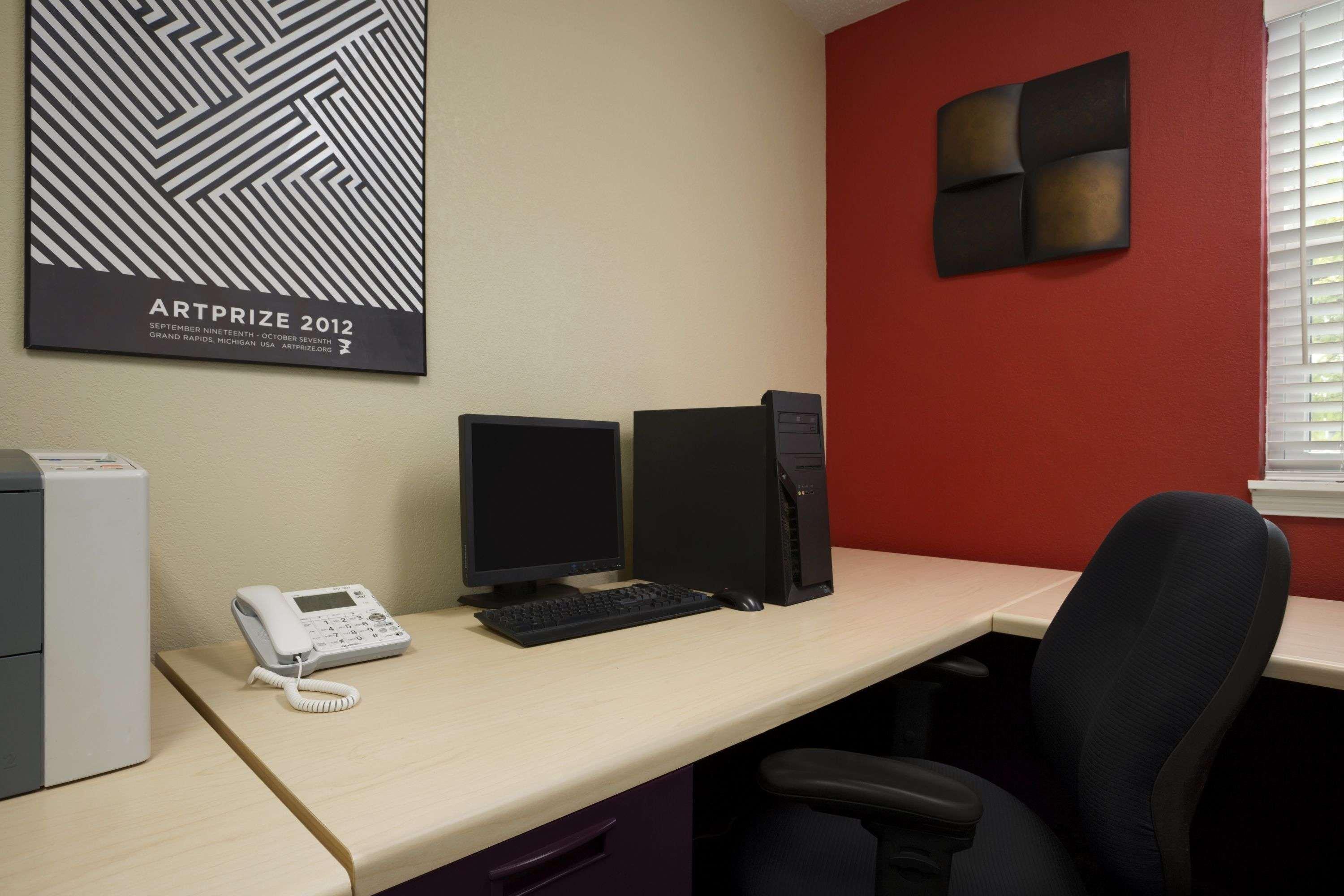 Affordable Suites Of America Grand Rapids Kentwood Bagian luar foto