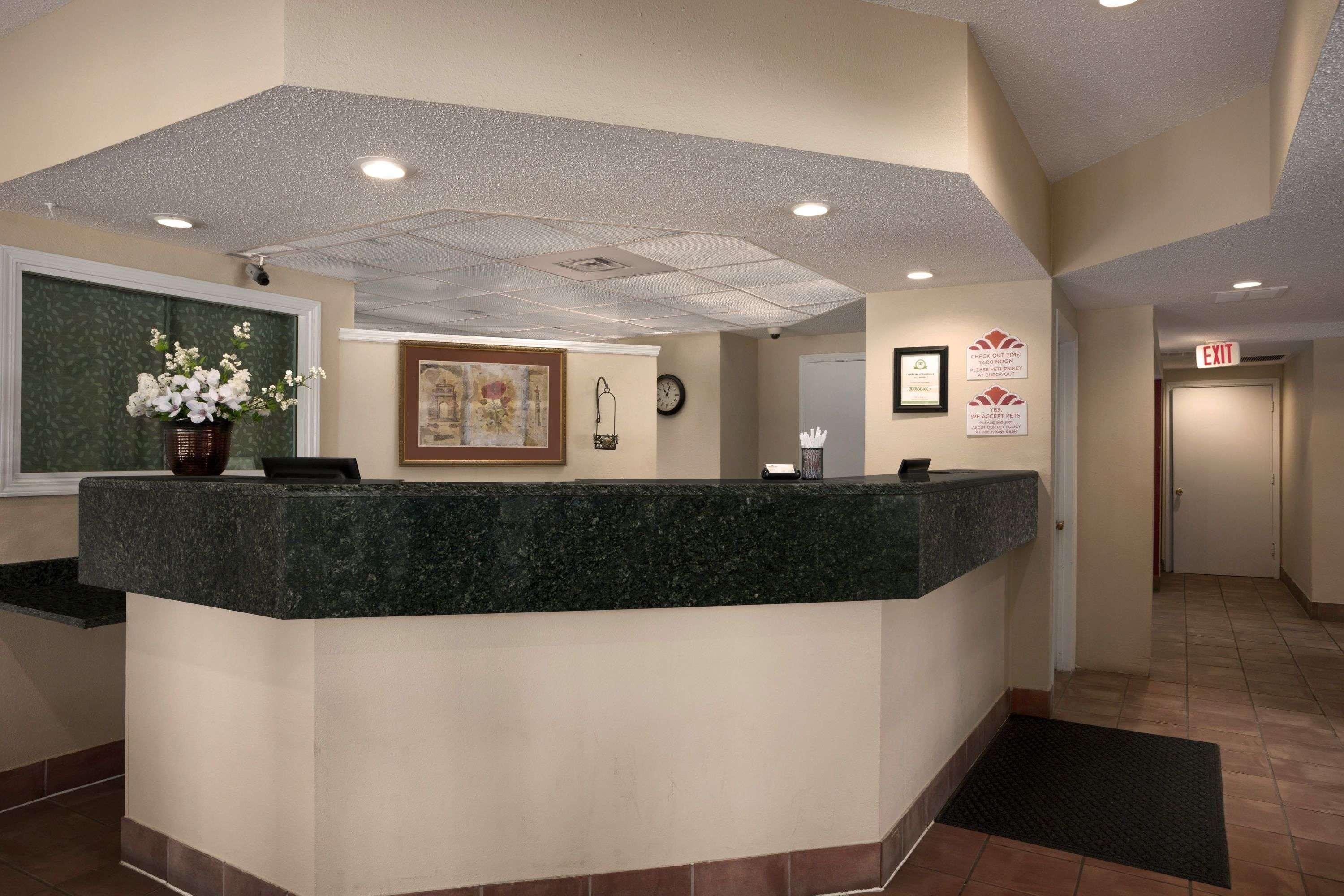 Affordable Suites Of America Grand Rapids Kentwood Bagian luar foto