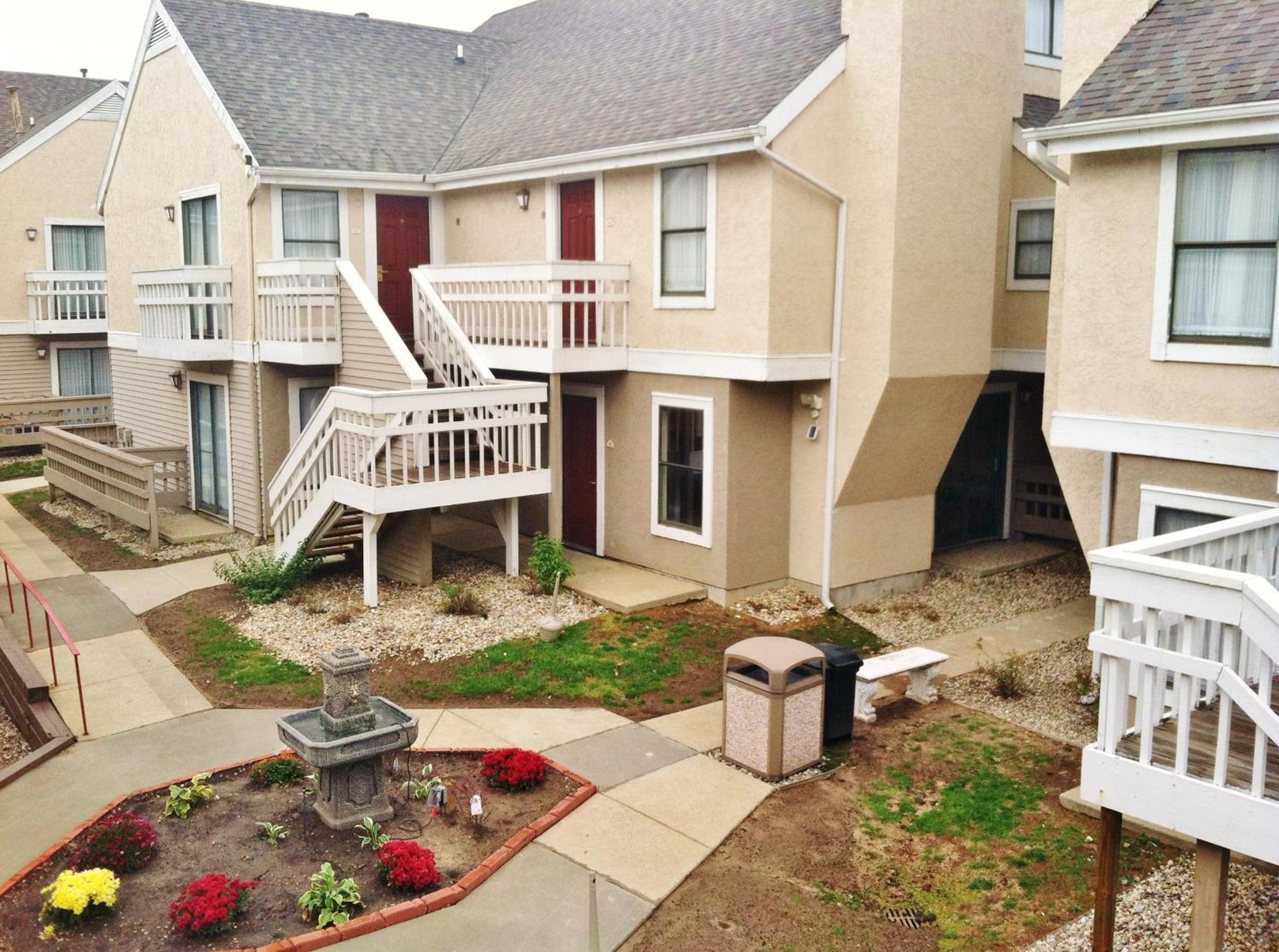 Affordable Suites Of America Grand Rapids Kentwood Bagian luar foto