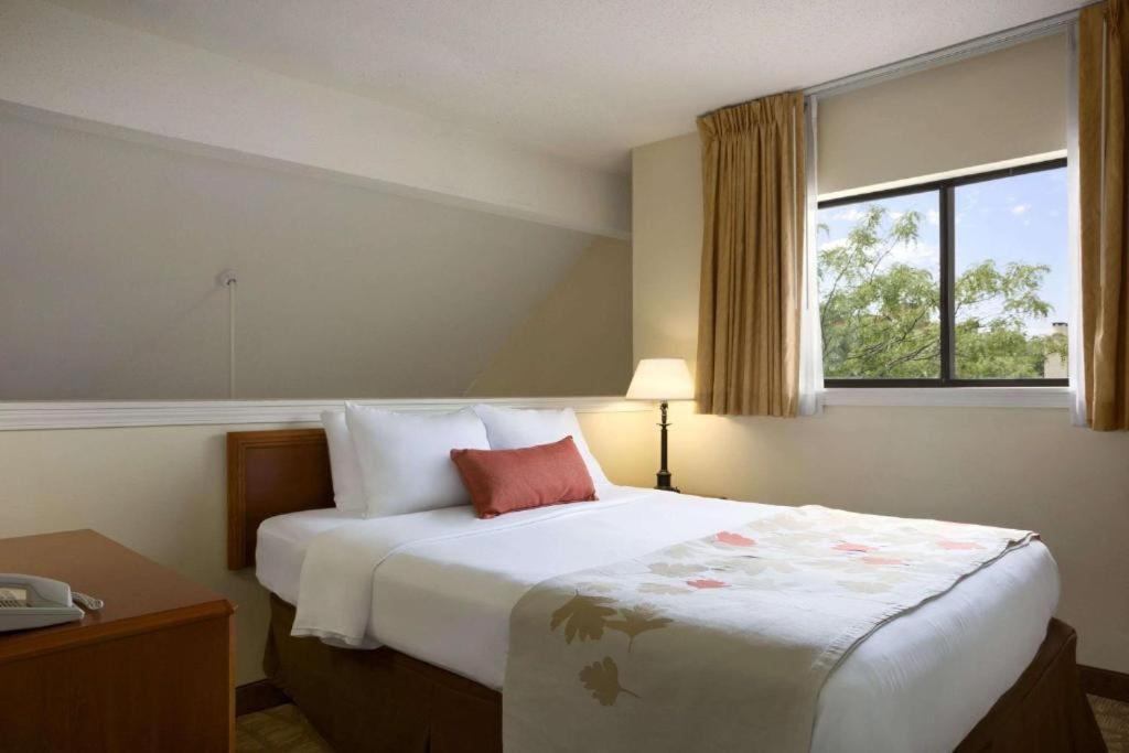 Affordable Suites Of America Grand Rapids Kentwood Bagian luar foto